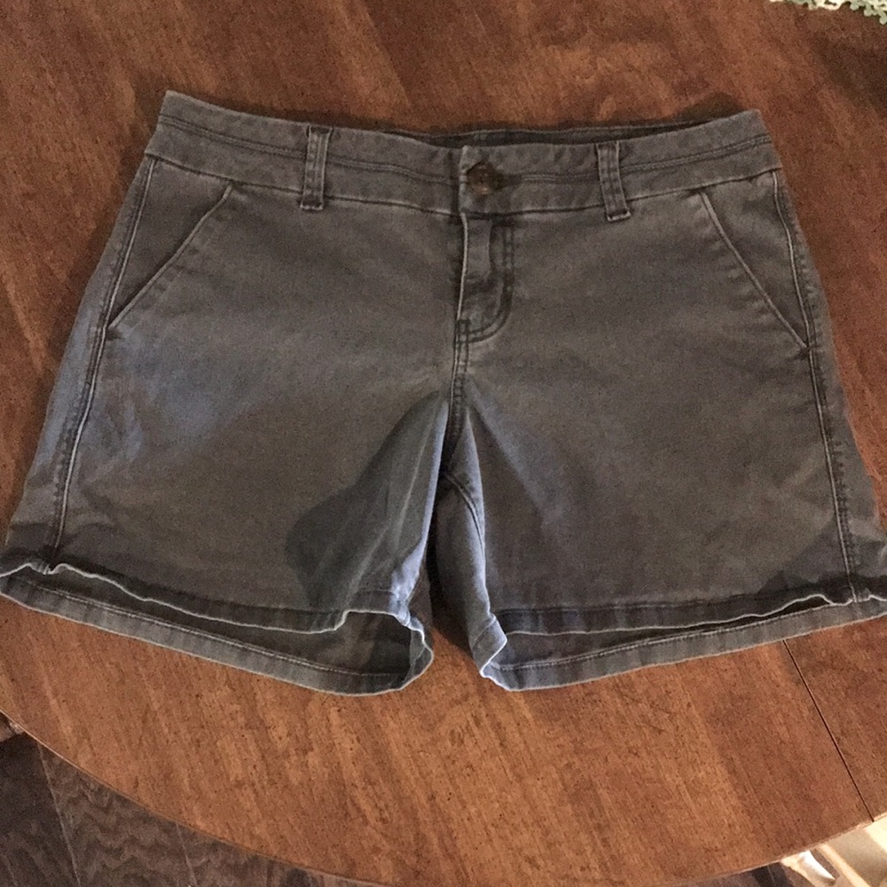Maurices Casual Gray Shorts 9/10